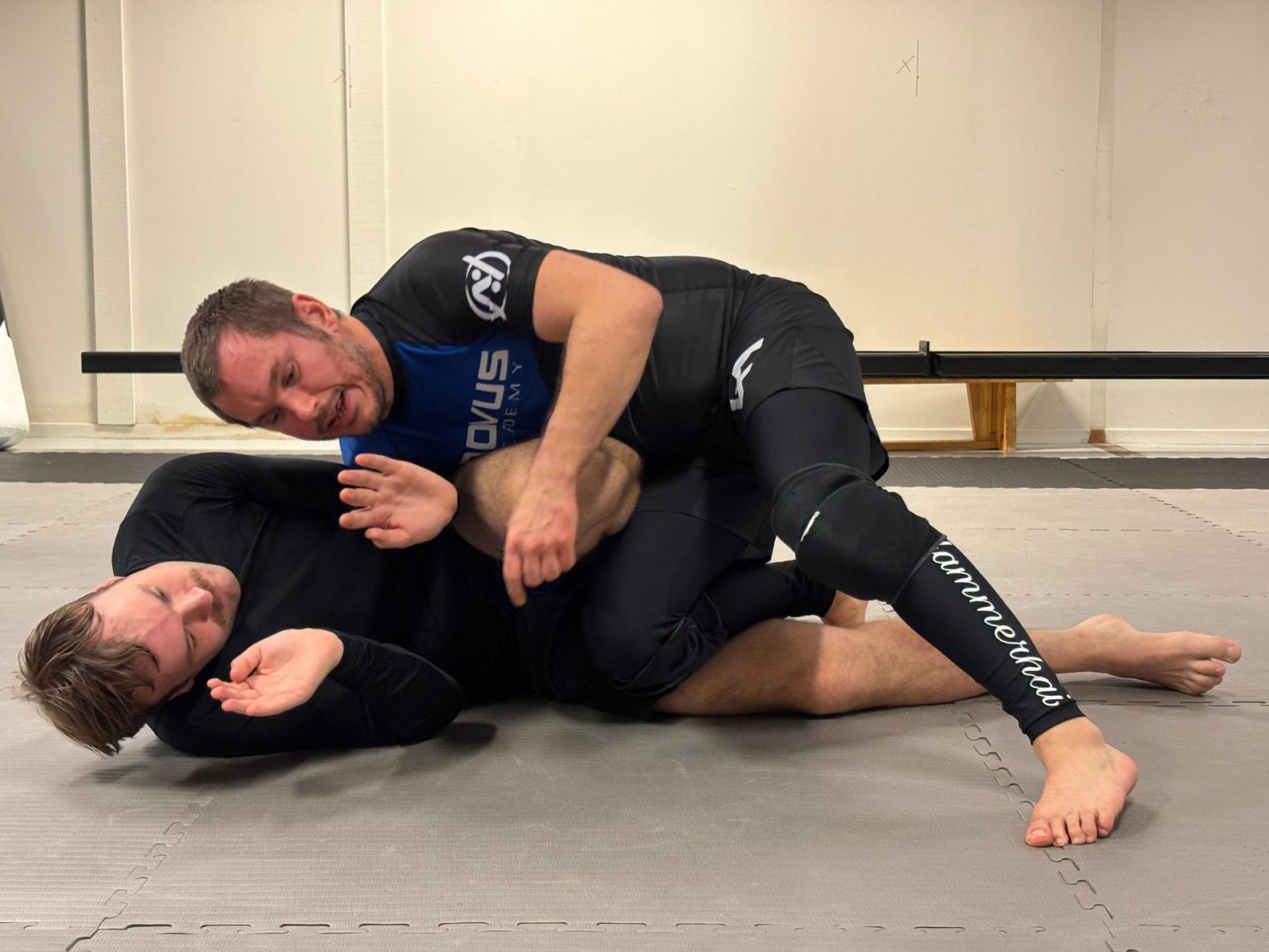 Fra headquarter bærer det forhåpentligvis videre forbi guarden.